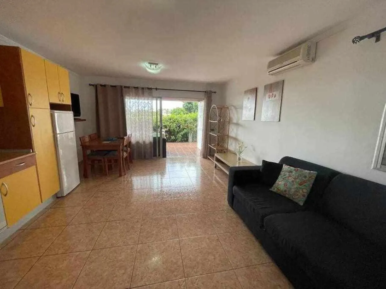 Descubre El Bungalow Perfecto Para Tus Vacaciones San Bartolomé 0*,  スペイン